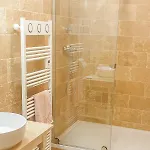 Le Domaine De La Rivaliere Bed & Breakfast 4*