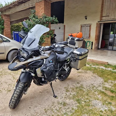 Le Domaine De La Rivalière Couette-café 4*