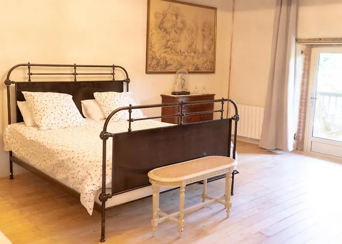 Alojamento de Acomodação e Pequeno-almoço Le Domaine De La Rivaliere